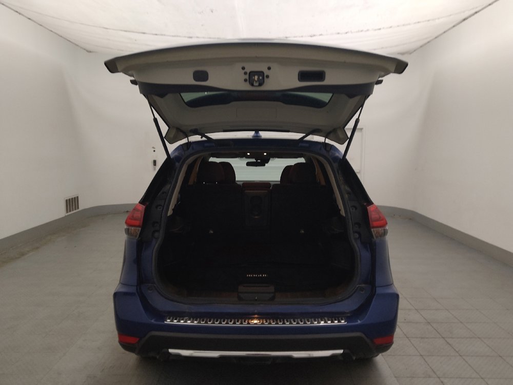 Used 2020 Nissan Rogue S FWD image 29