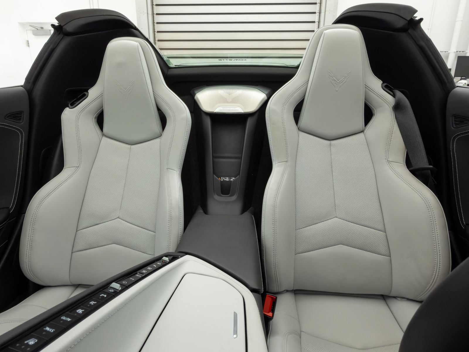 Used 2024 Chevrolet Corvette Stingray Preferred Conv w/ Battery Protection Package RWD image 20