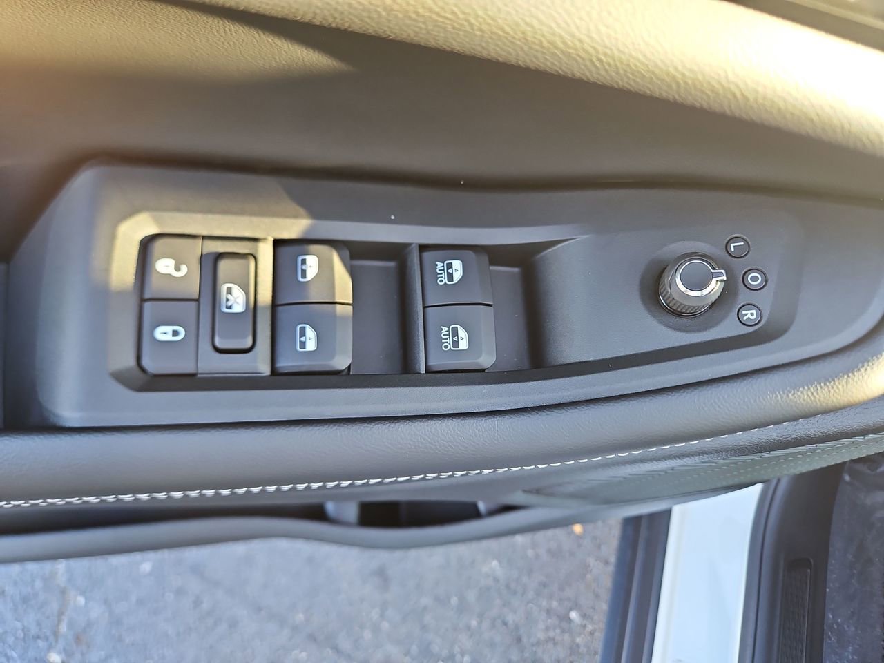 New 2025 Jeep Grand Cherokee L Laredo image 20