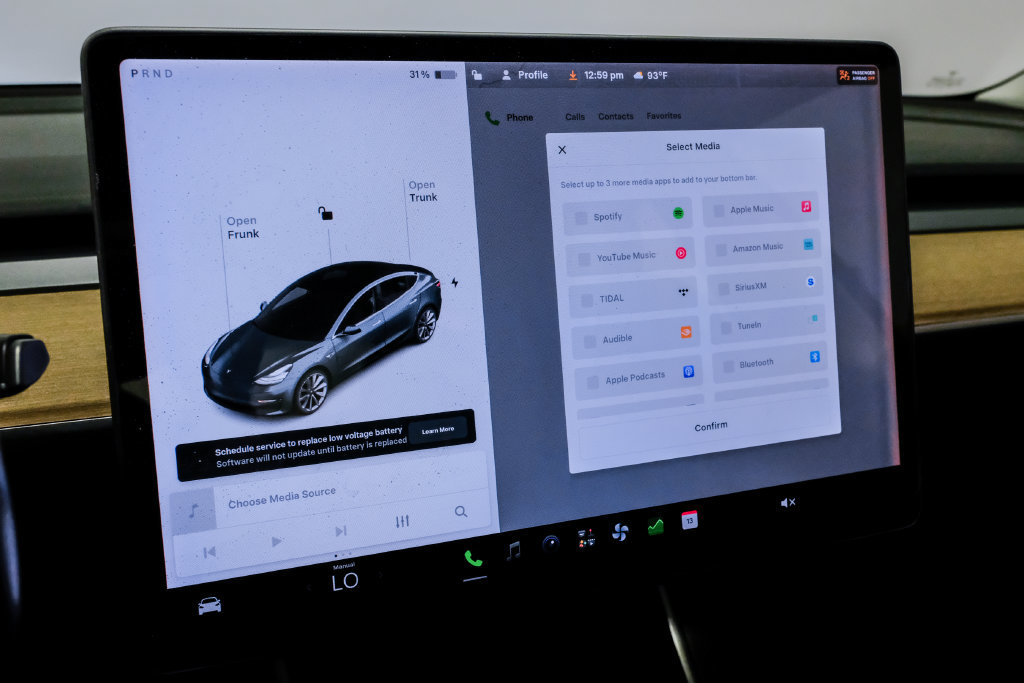 Used 2018 Tesla Model 3 Long Range RWD image 30