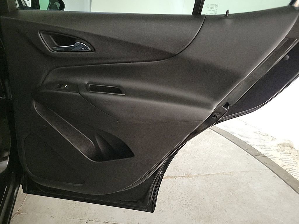 Used 2024 Chevrolet Equinox LT image 24