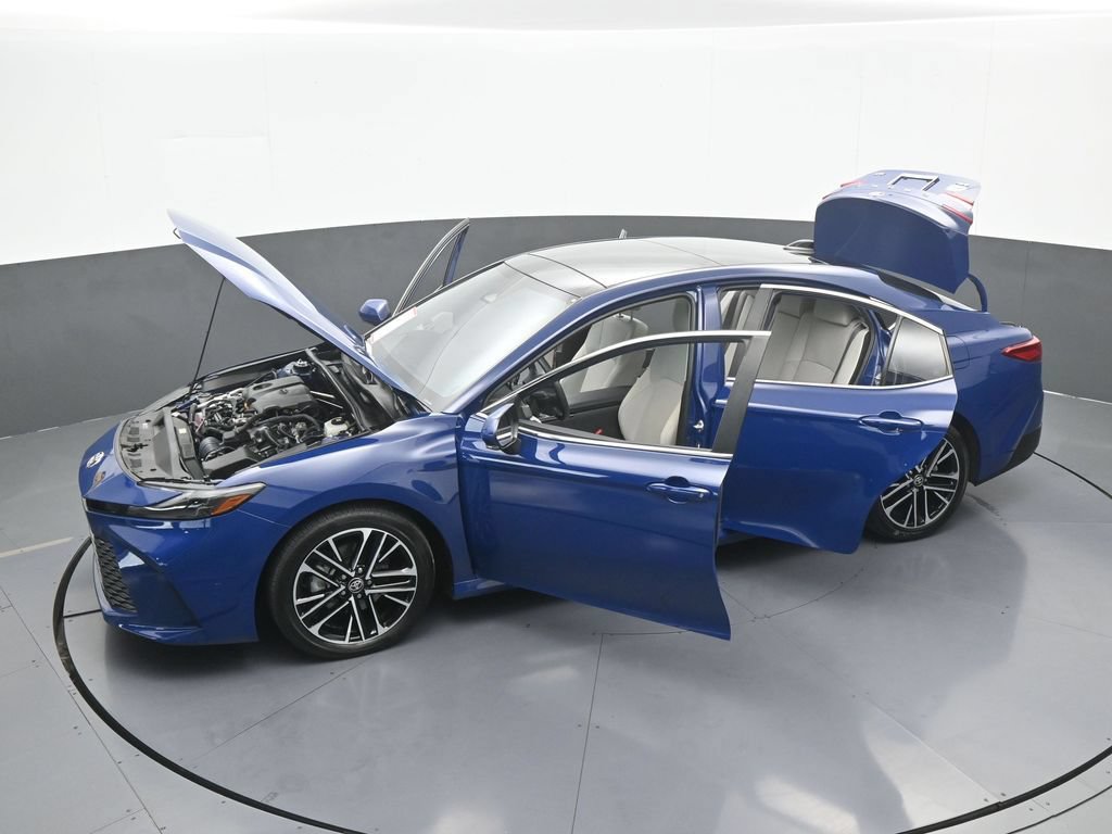 Used 2025 Toyota Camry XLE FWD image 63