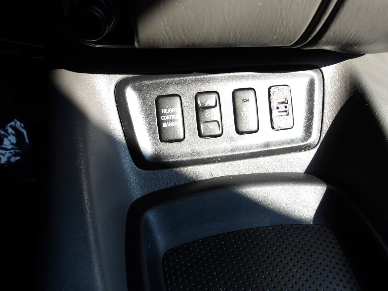 Used 2006 Toyota Sequoia Limited AWD/4WD image 24
