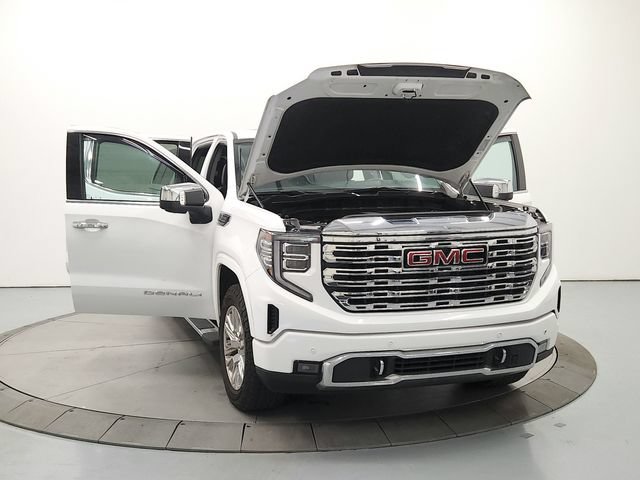 Used 2023 GMC Sierra 1500 Denali AWD/4WD image 11