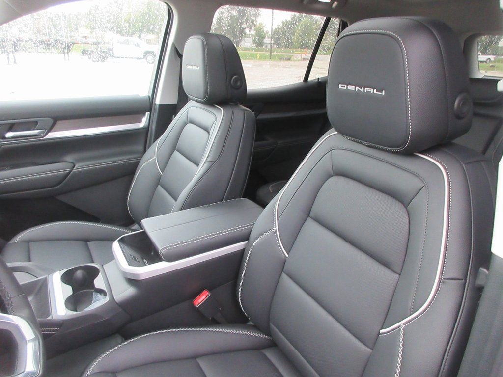 New 2026 GMC Terrain Denali image 12
