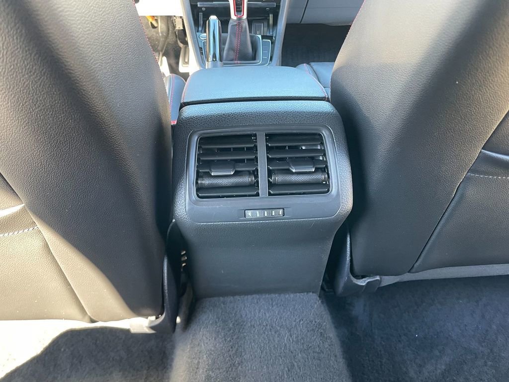 Used 2021 Volkswagen GTI SE image 28