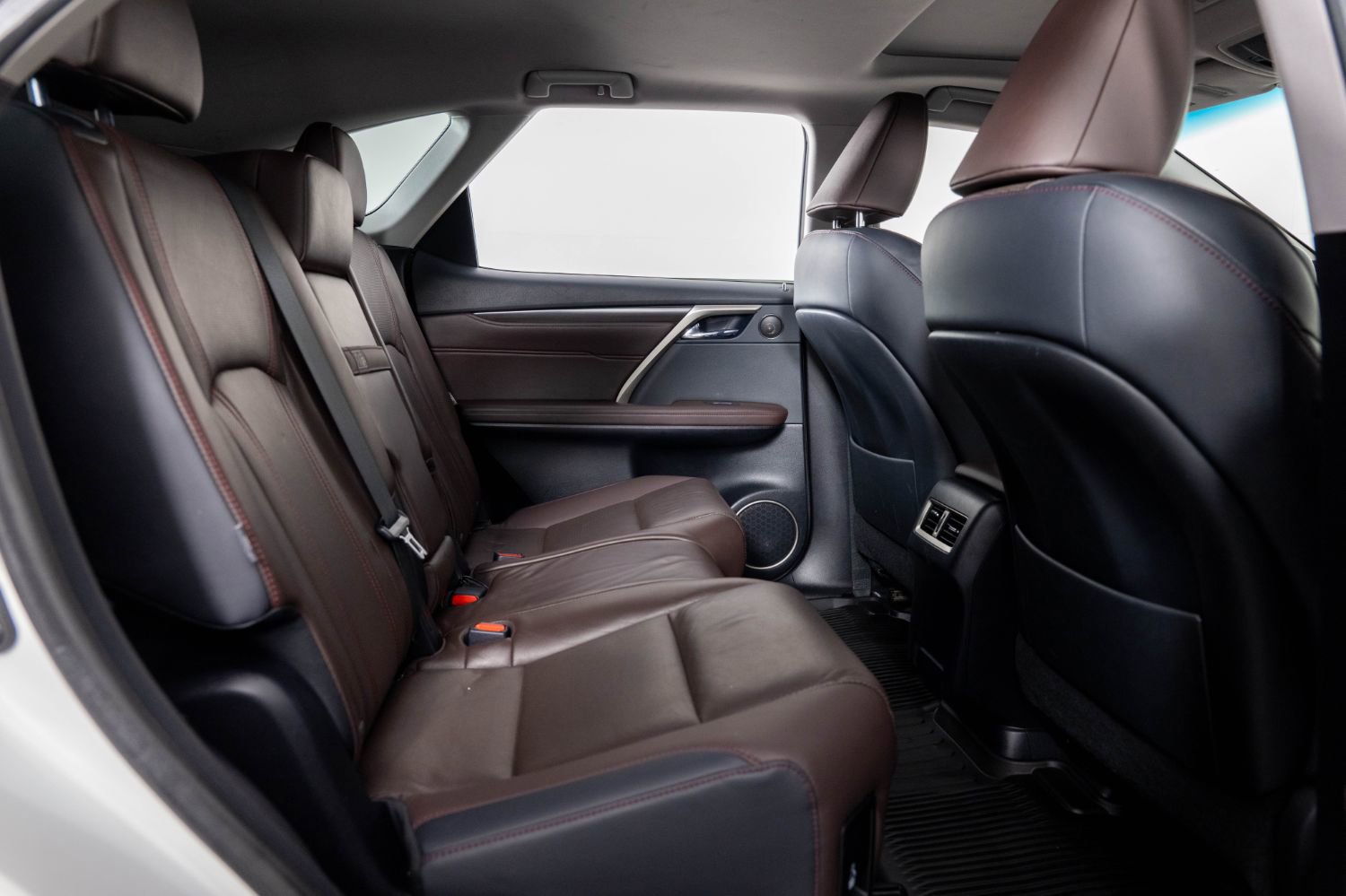 Used 2018 Lexus RX 350L Luxury image 28