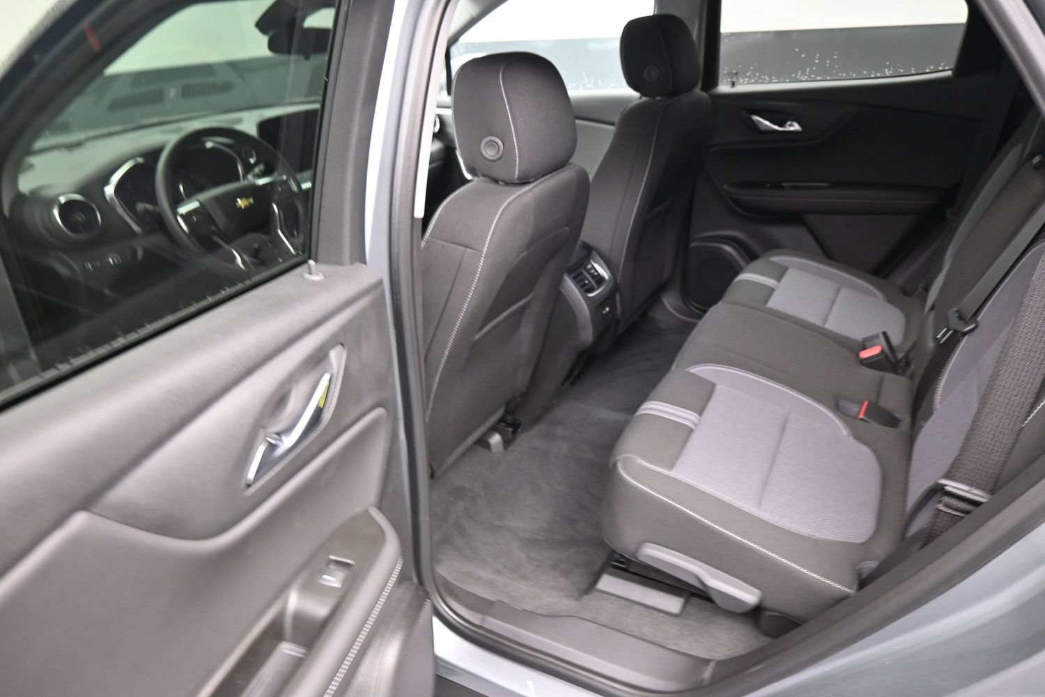 Used 2026 Chevrolet Blazer LT FWD image 17