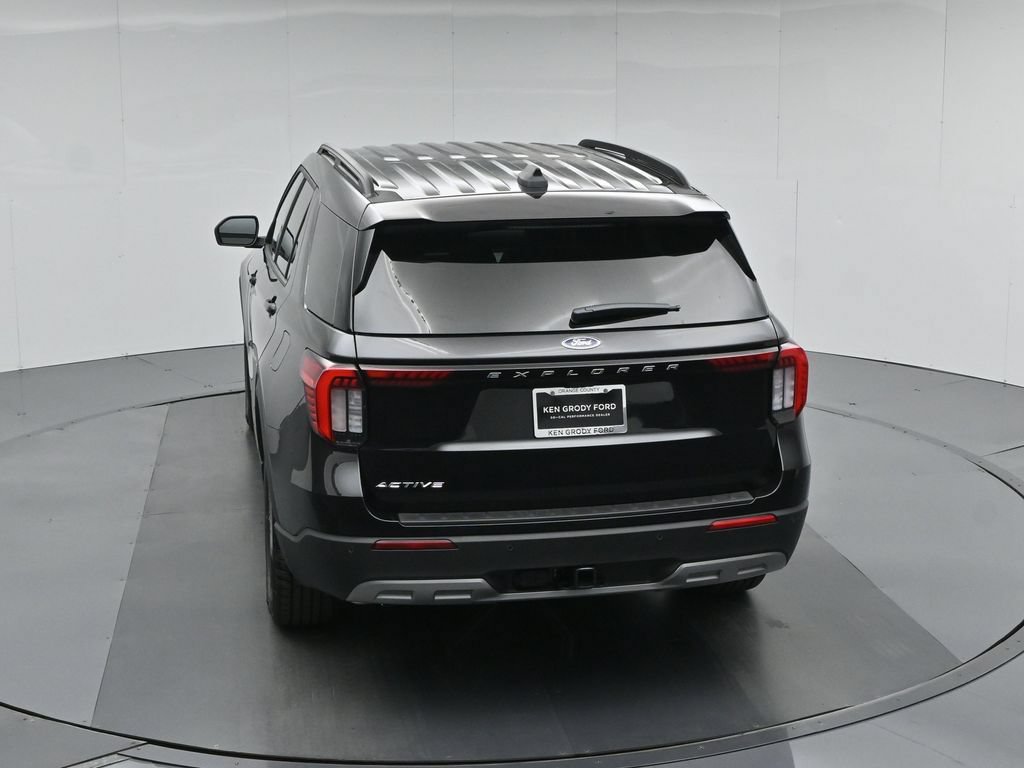 New 2026 Ford Explorer Active w/ Active Comfort Package RWD image 42