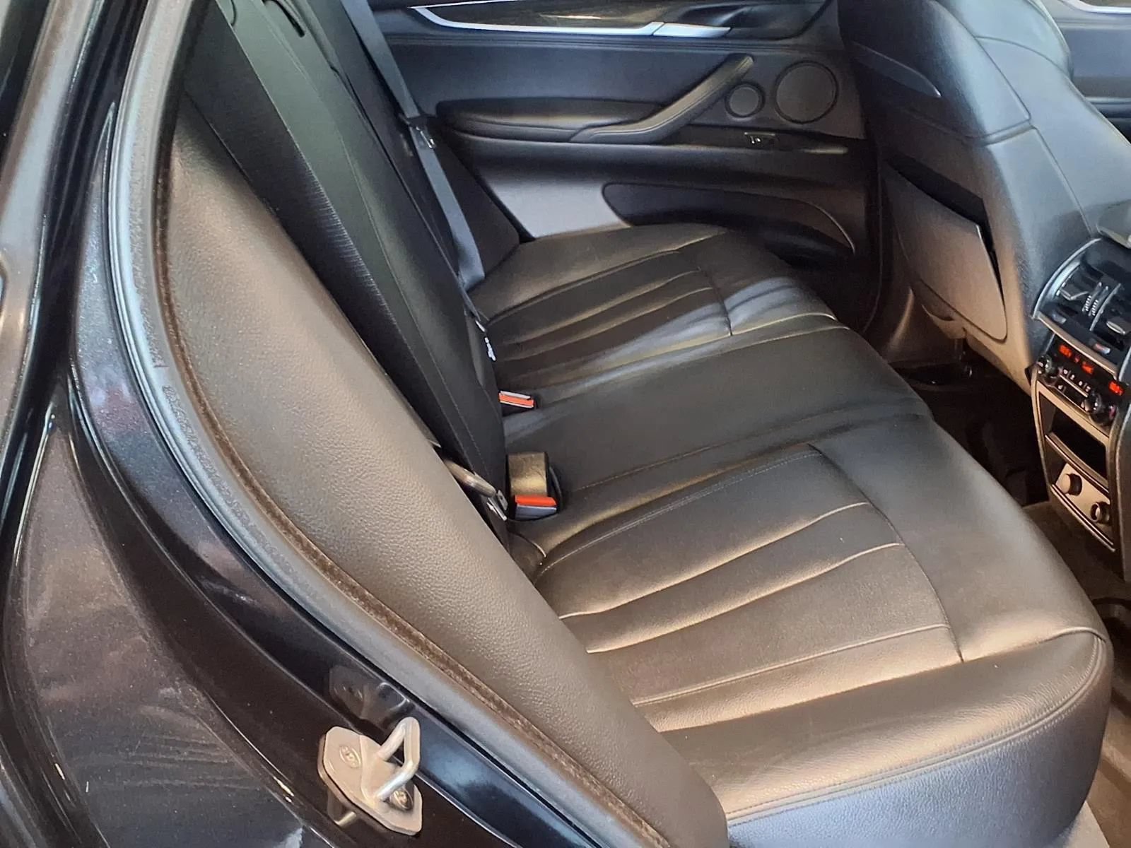 Used 2015 BMW X5 xDrive50i AWD/4WD image 11