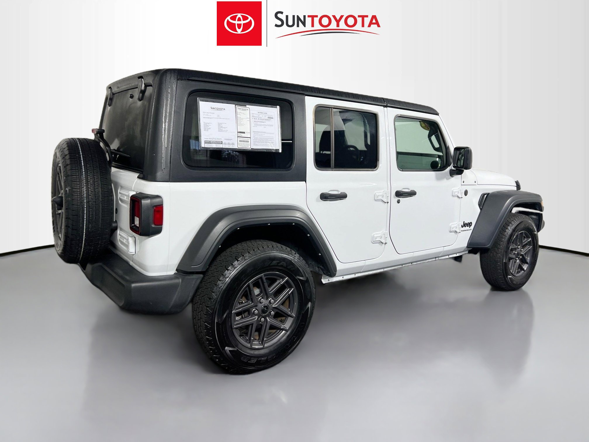 Used 2024 Jeep Wrangler Sport S AWD/4WD image 4