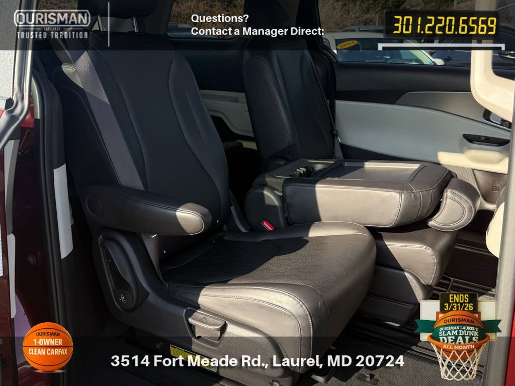 Used 2024 Kia Carnival LX image 12