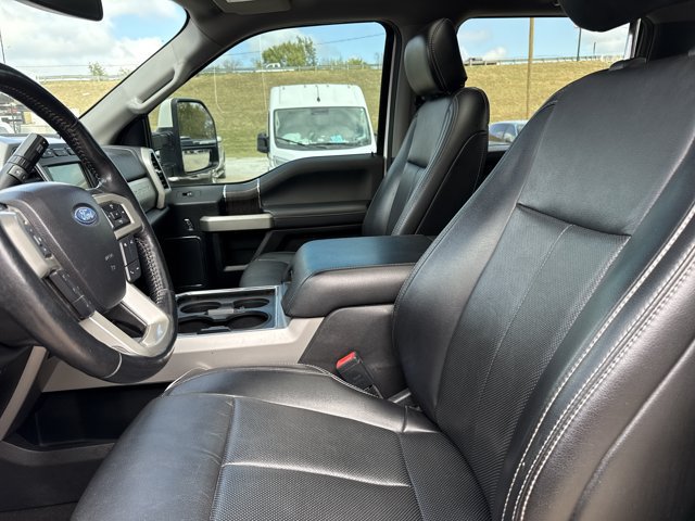 Used 2021 Ford F250 Lariat w/ Lariat Ultimate Package AWD/4WD image 5