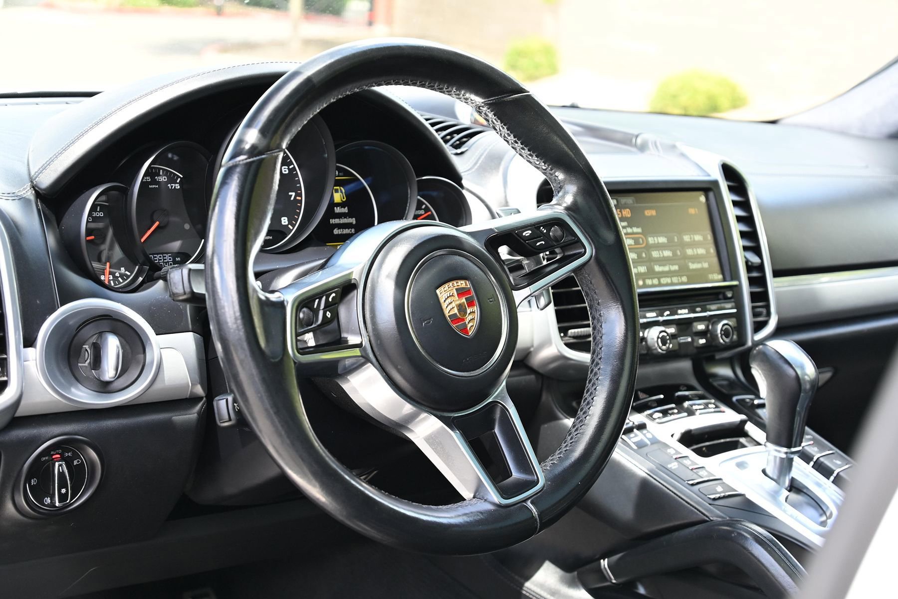Used 2016 Porsche Cayenne GTS AWD/4WD image 21