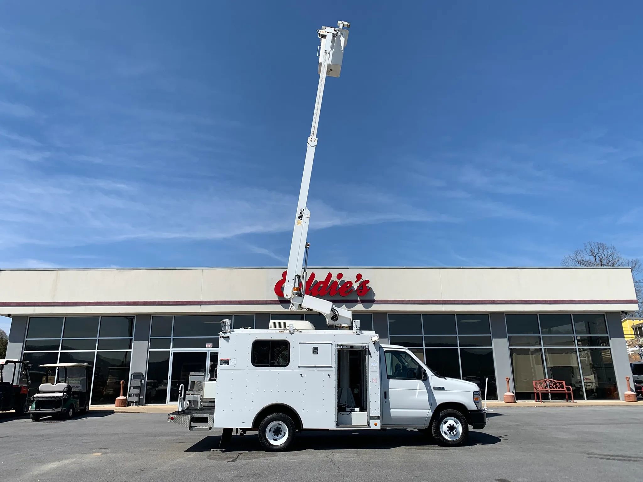 Used 2019 Ford E-350 and Econoline 350 Super Duty RWD image 50