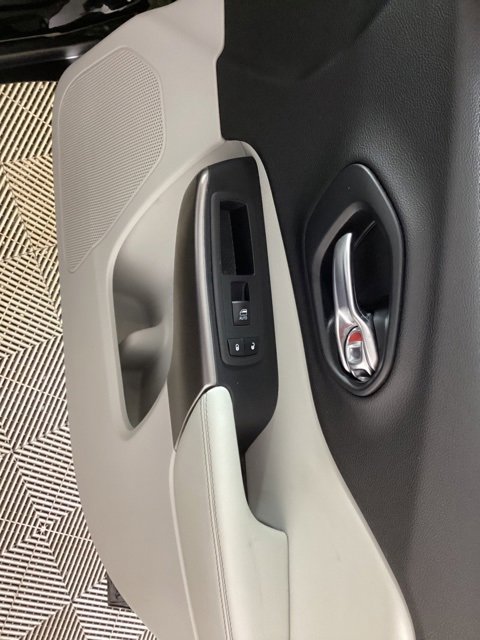 Used 2020 Jeep Cherokee Latitude Plus w/ Cold Weather Group image 18