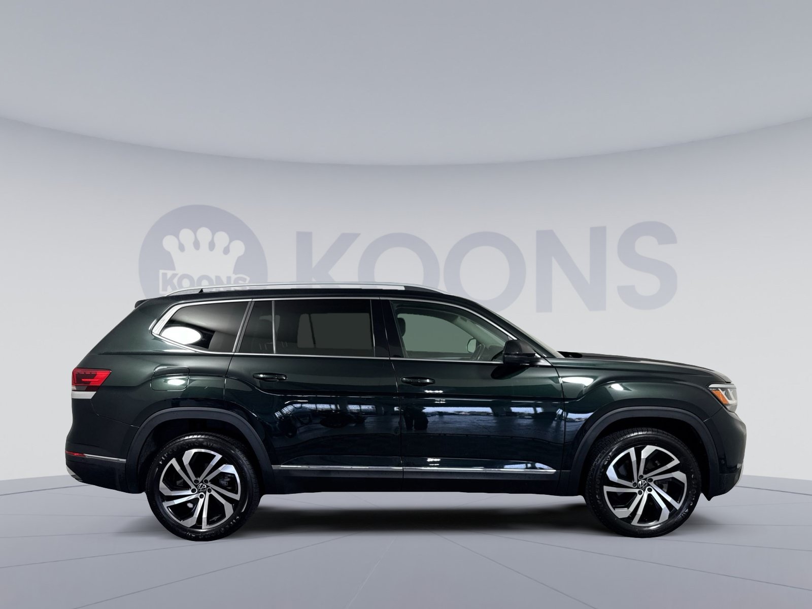 Used 2021 Volkswagen Atlas SEL Premium AWD/4WD image 8
