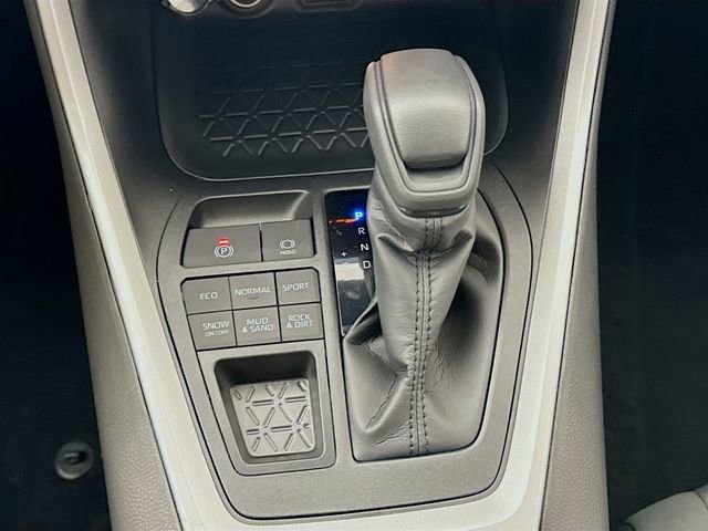 New 2025 Toyota RAV4 XLE image 16