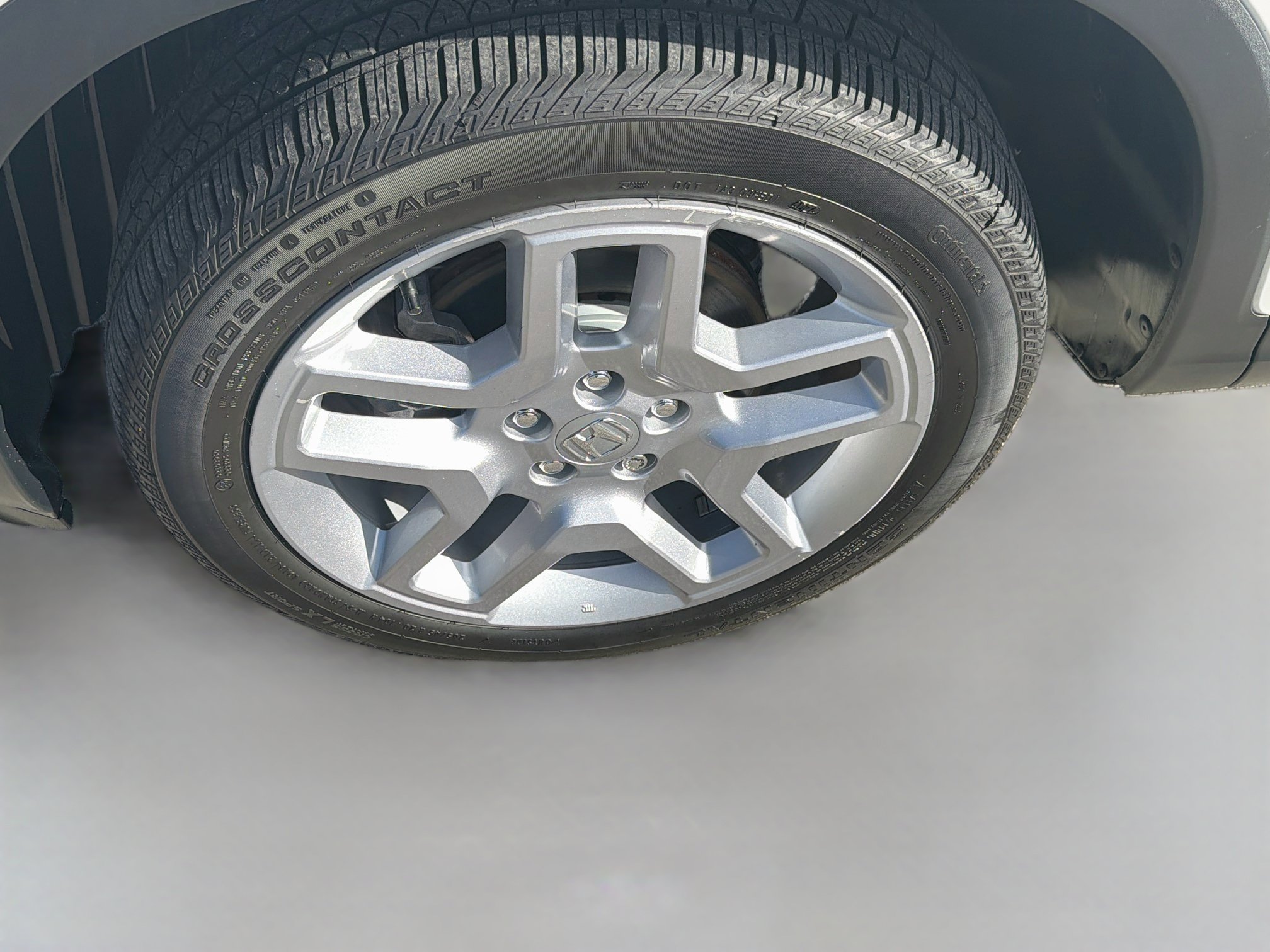Certified 2025 Honda Passport EX-L image 36