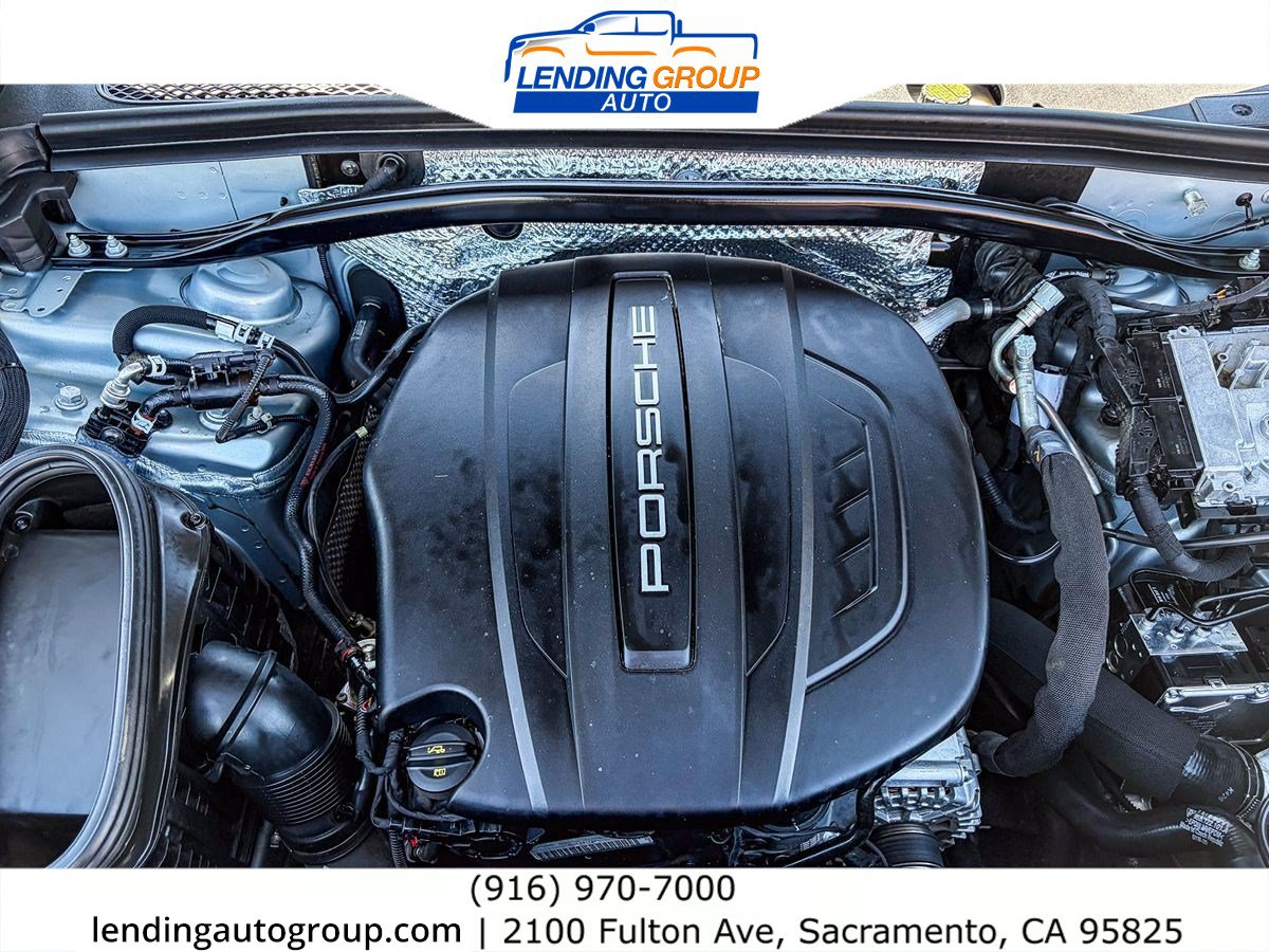 Used 2020 Porsche Macan AWD/4WD image 26