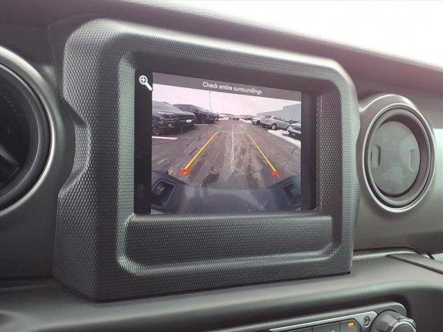Used 2023 Jeep Gladiator Sport AWD/4WD image 12