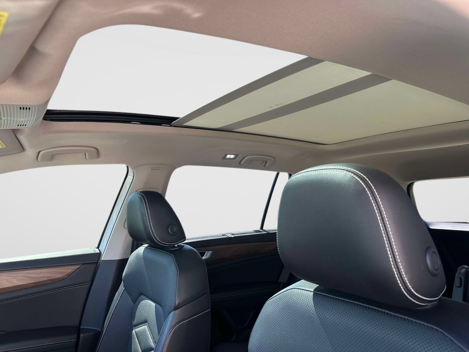 Certified 2024 Volkswagen Atlas SE AWD/4WD image 15