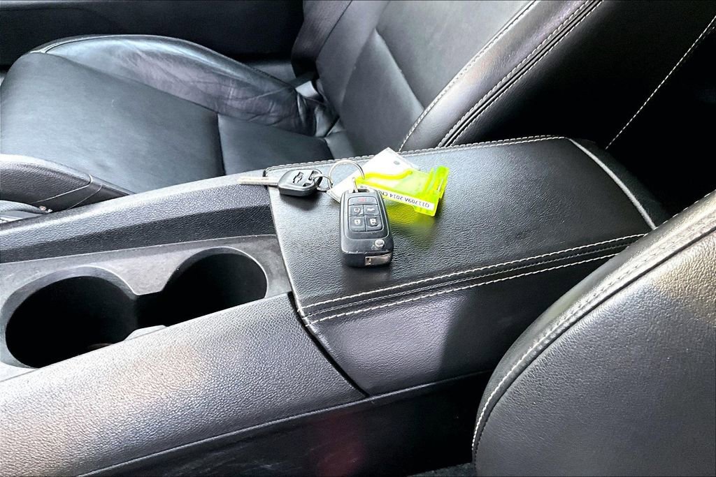Used 2014 Chevrolet Camaro LT image 28