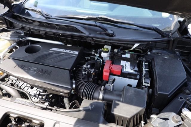 Used 2024 Nissan Rogue SV image 40