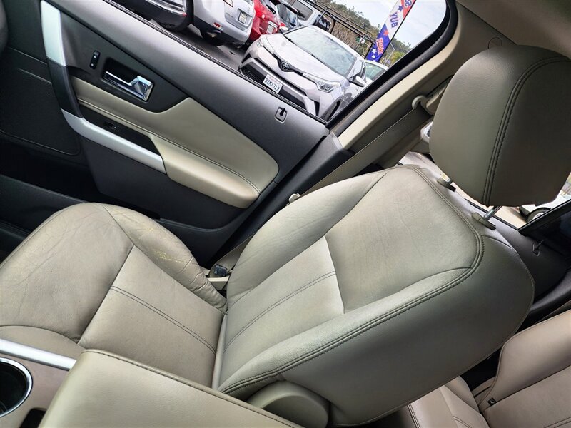 Used 2013 Ford Edge SEL FWD image 15