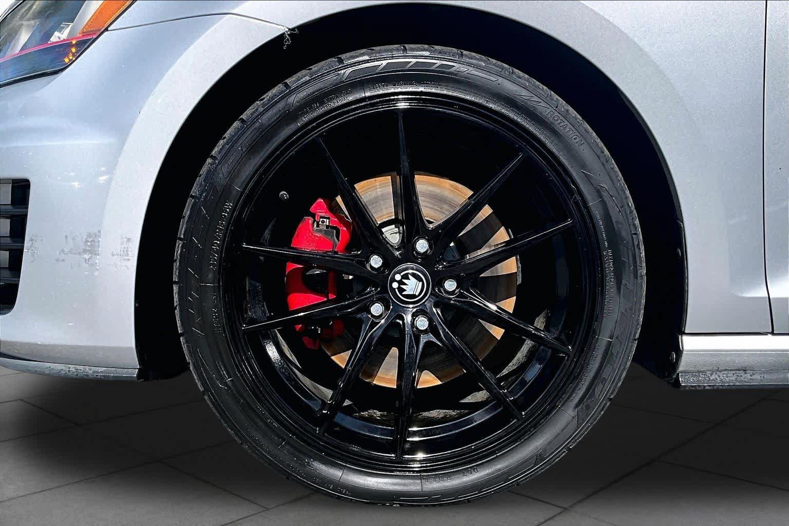 Used 2015 Volkswagen GTI S w/ Lighting Package (SEL) FWD image 11