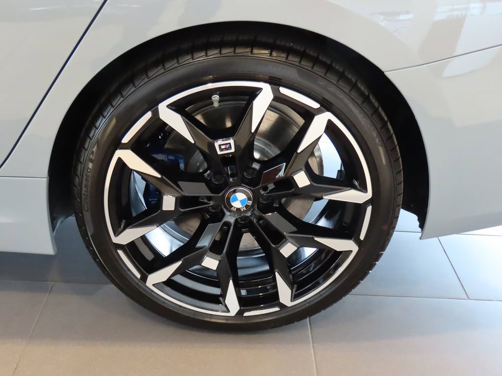 New 2026 BMW 330i xDrive 330i xDrive w/ M Sport Package image 41