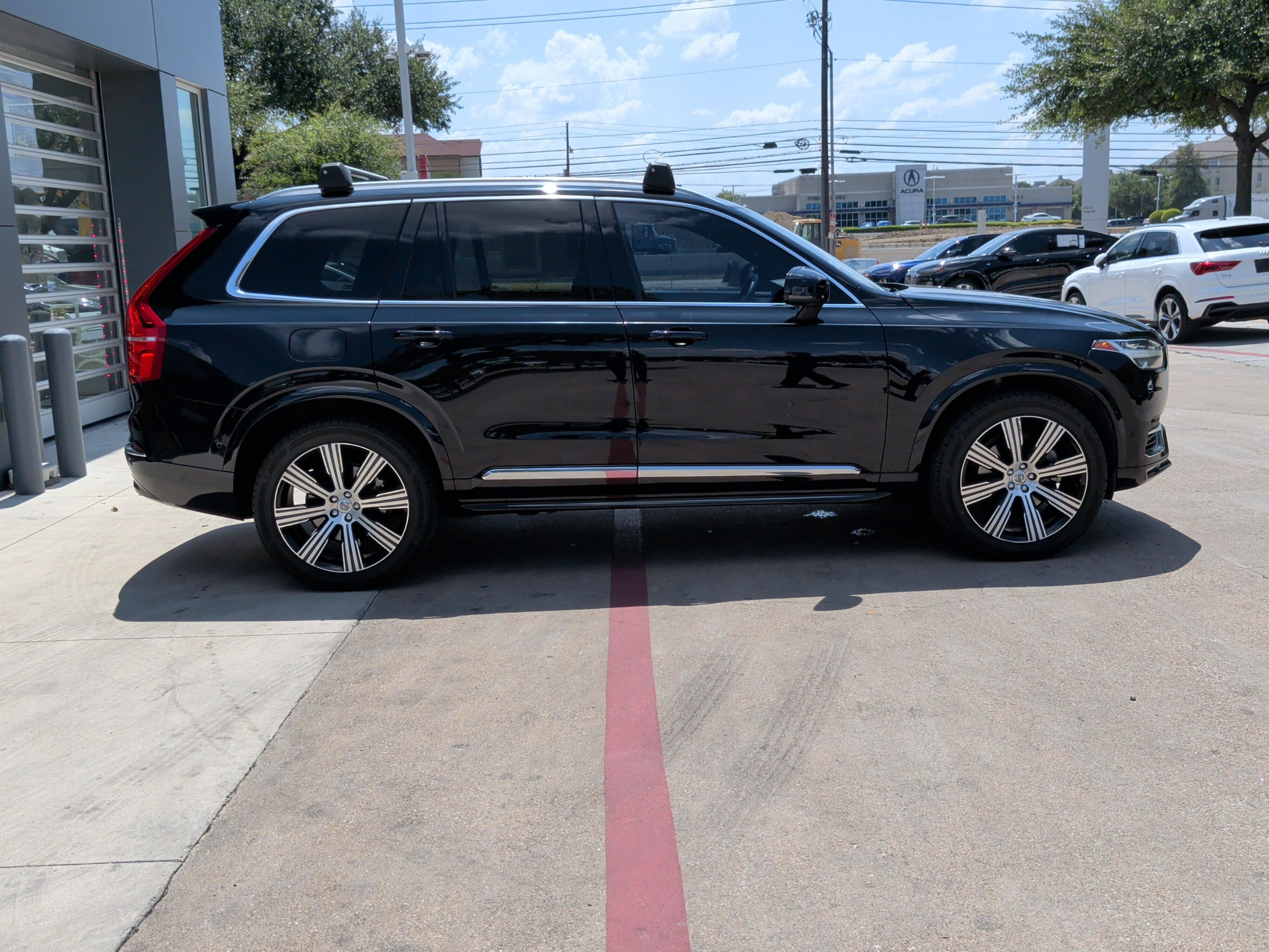 Used 2023 Volvo XC90 B6 Ultimate w/ Lounge Package AWD/4WD image 11