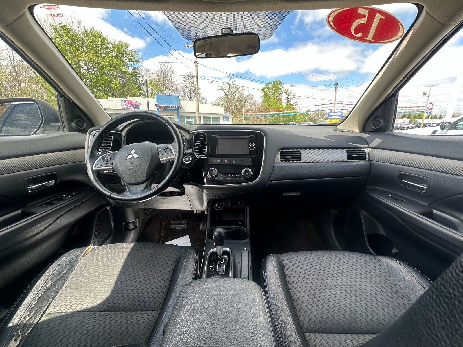 Used 2015 Mitsubishi Outlander SE AWD/4WD image 4