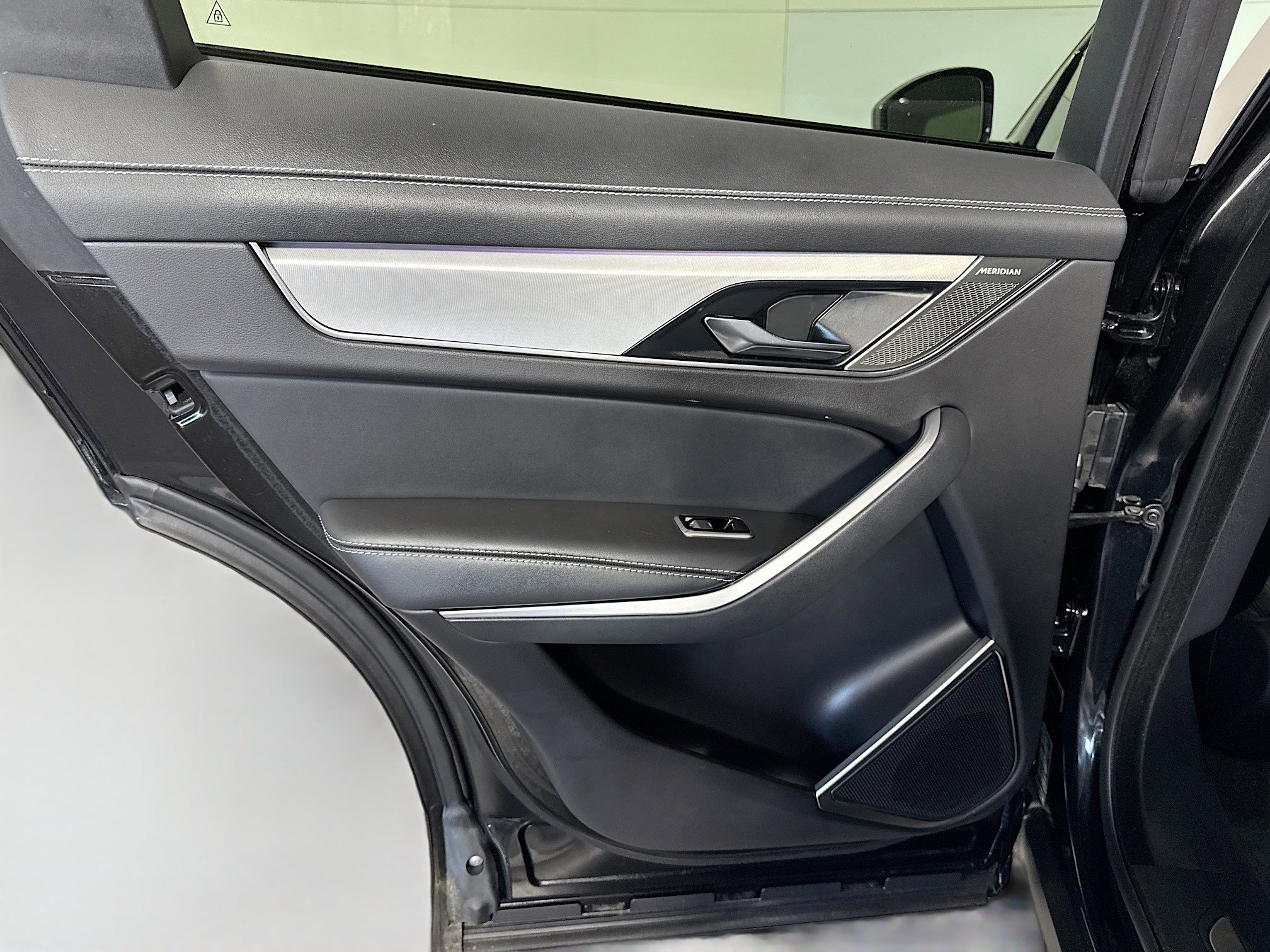 Used 2025 Jaguar F-PACE R-Dynamic S image 26