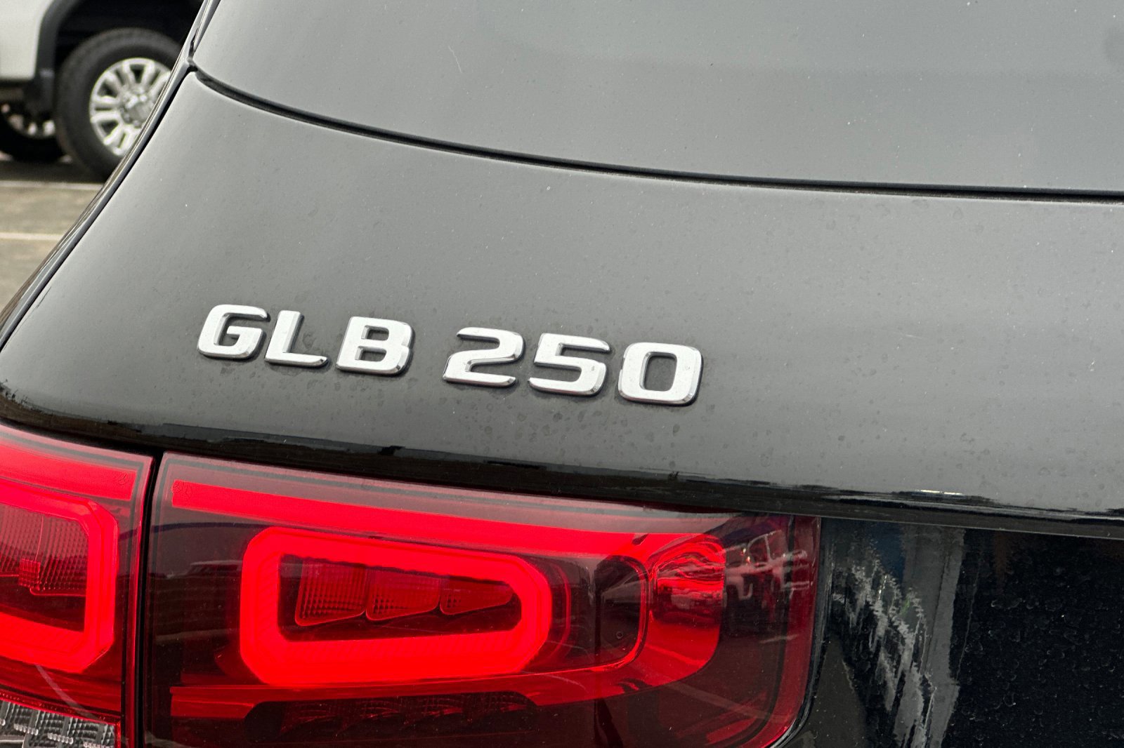 Used 2023 Mercedes-Benz GLB 250 4MATIC image 27