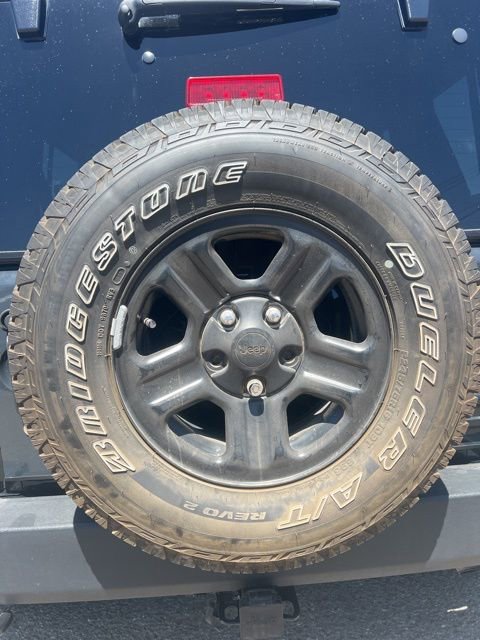 Used 2017 Jeep Wrangler Unlimited Sport w/ Connectivity Group image 32