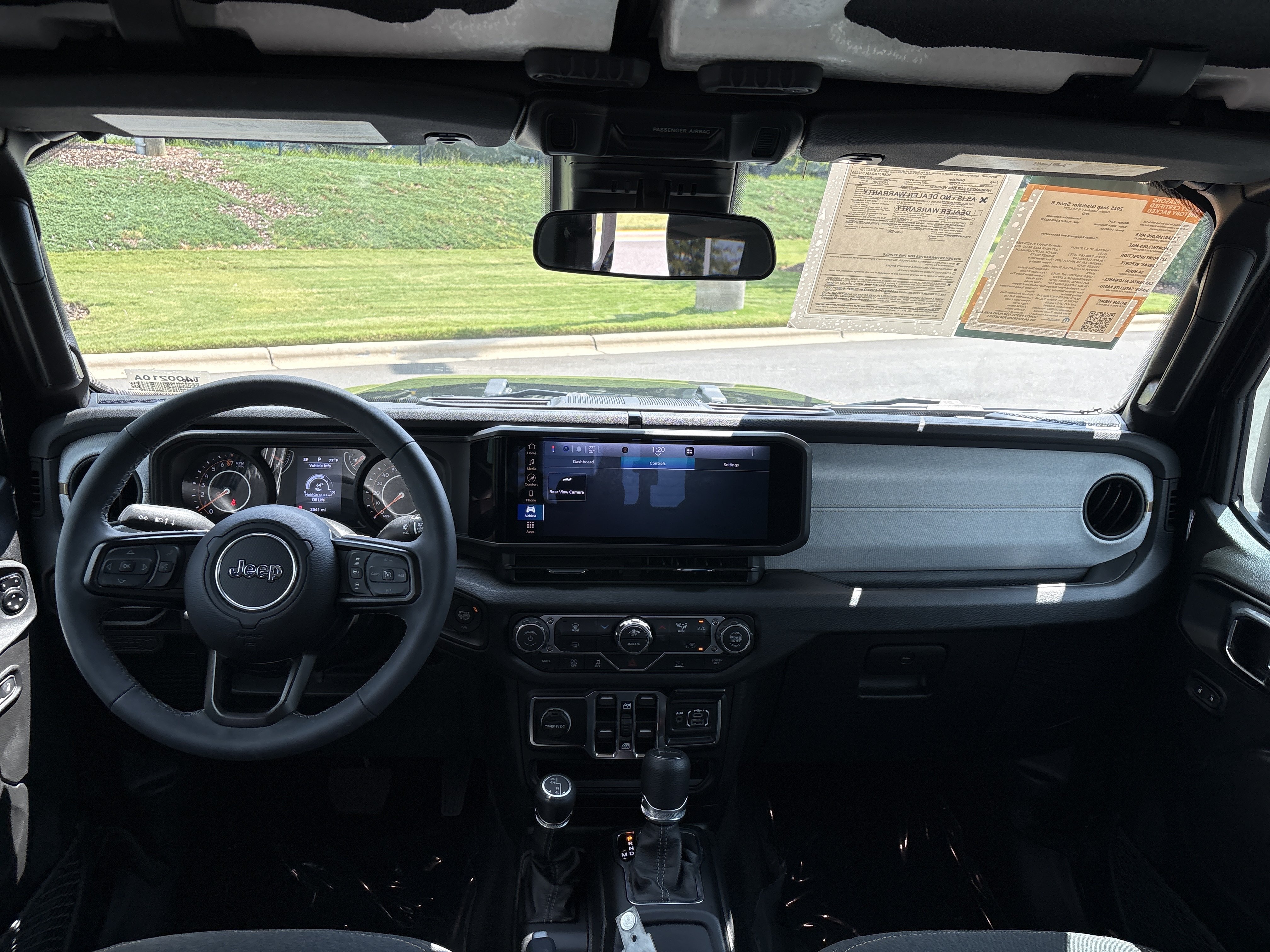 Used 2025 Jeep Gladiator Sport AWD/4WD image 20