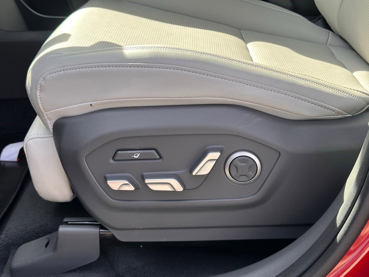 Certified 2026 Hyundai Santa Fe Calligraphy image 32