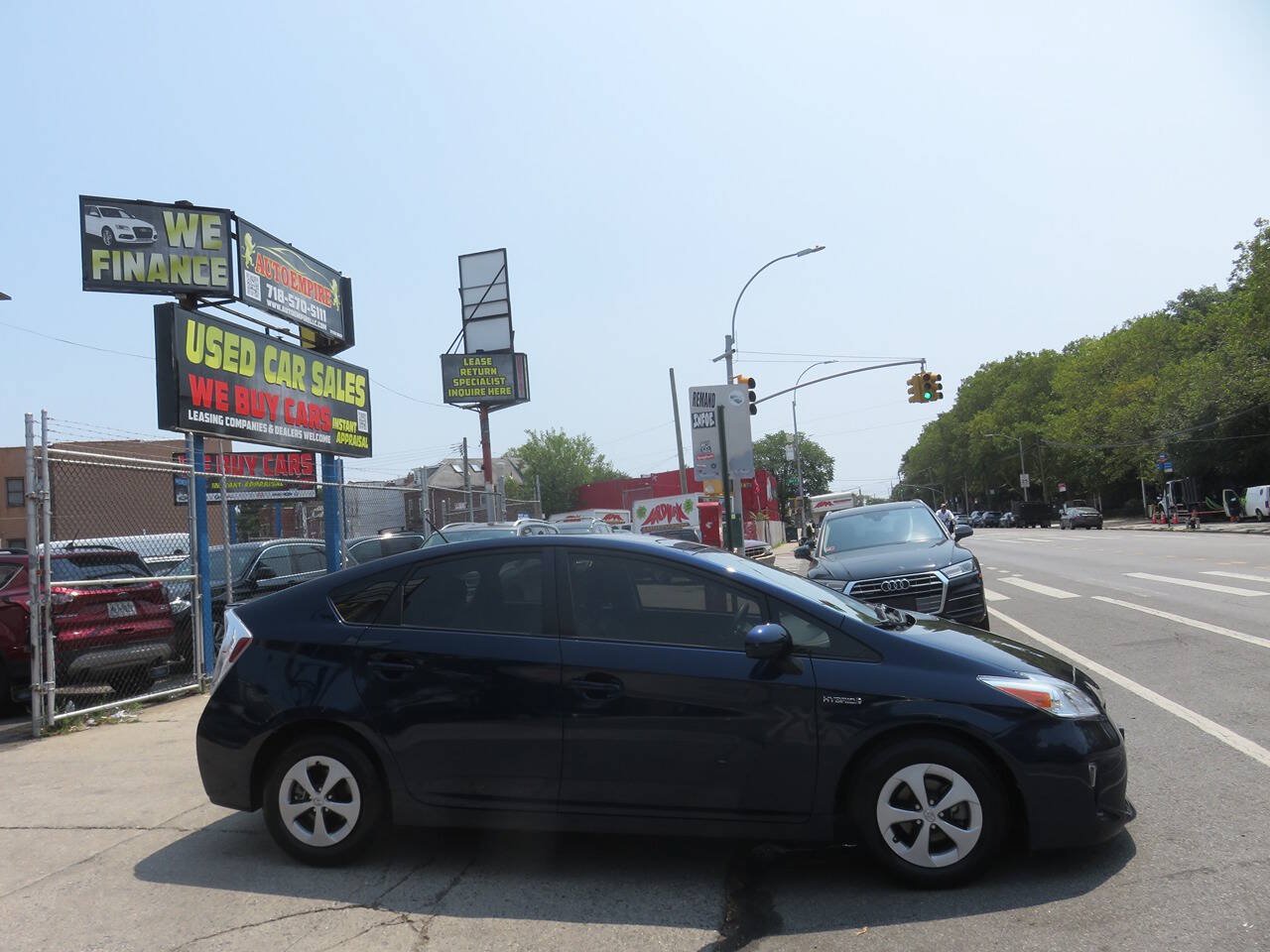 Used 2013 Toyota Prius Three FWD image 9