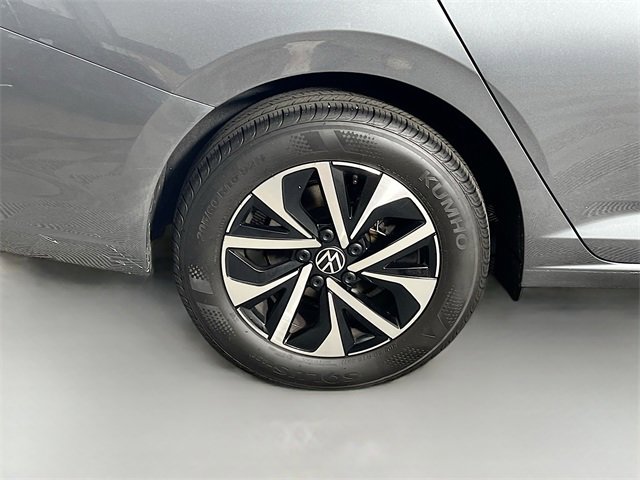 Used 2024 Volkswagen Jetta S image 32