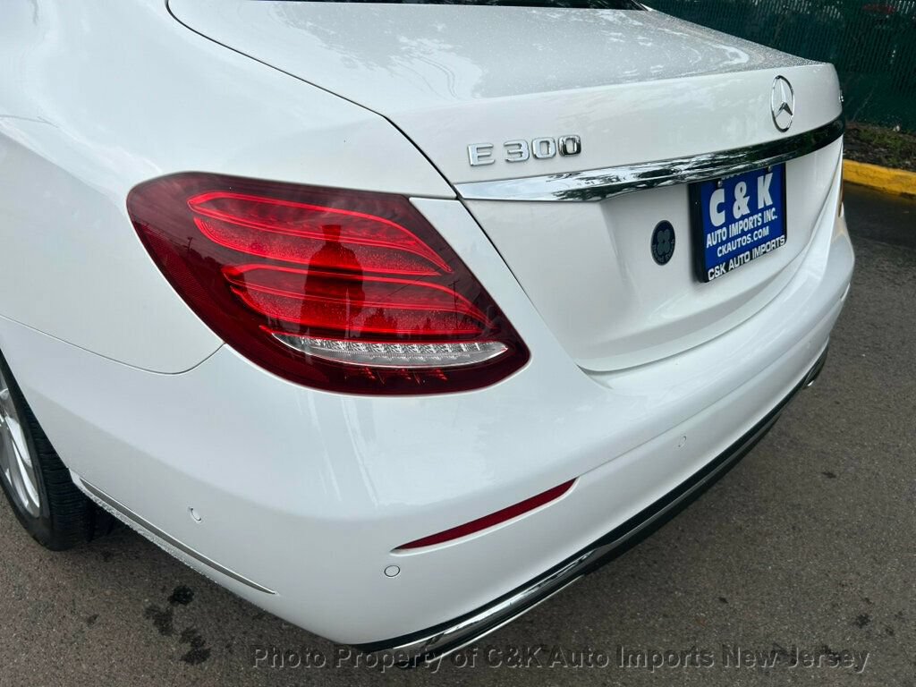 Used 2018 Mercedes-Benz E 300 4MATIC image 25