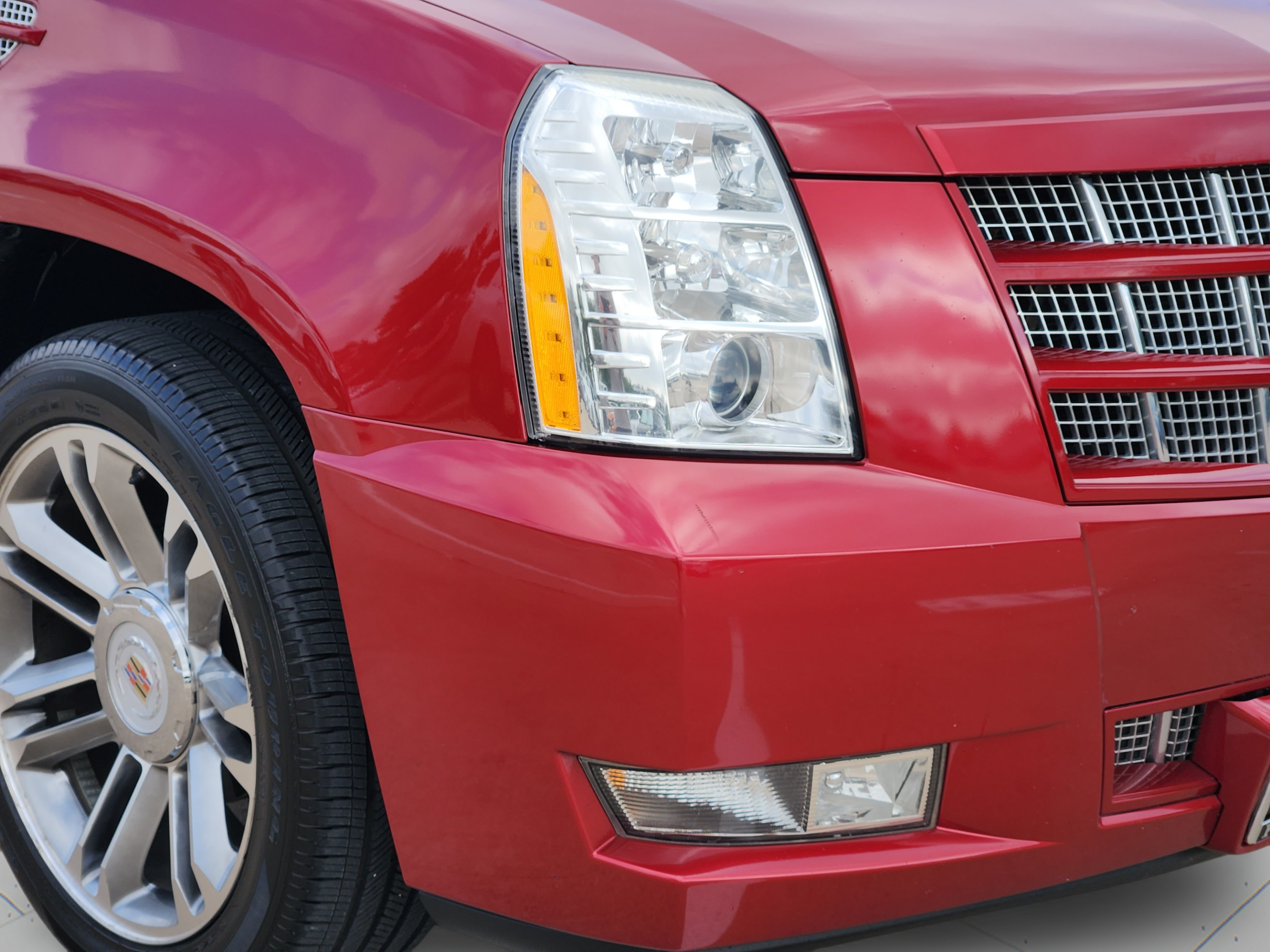 Used 2014 Cadillac Escalade Premium AWD/4WD image 35