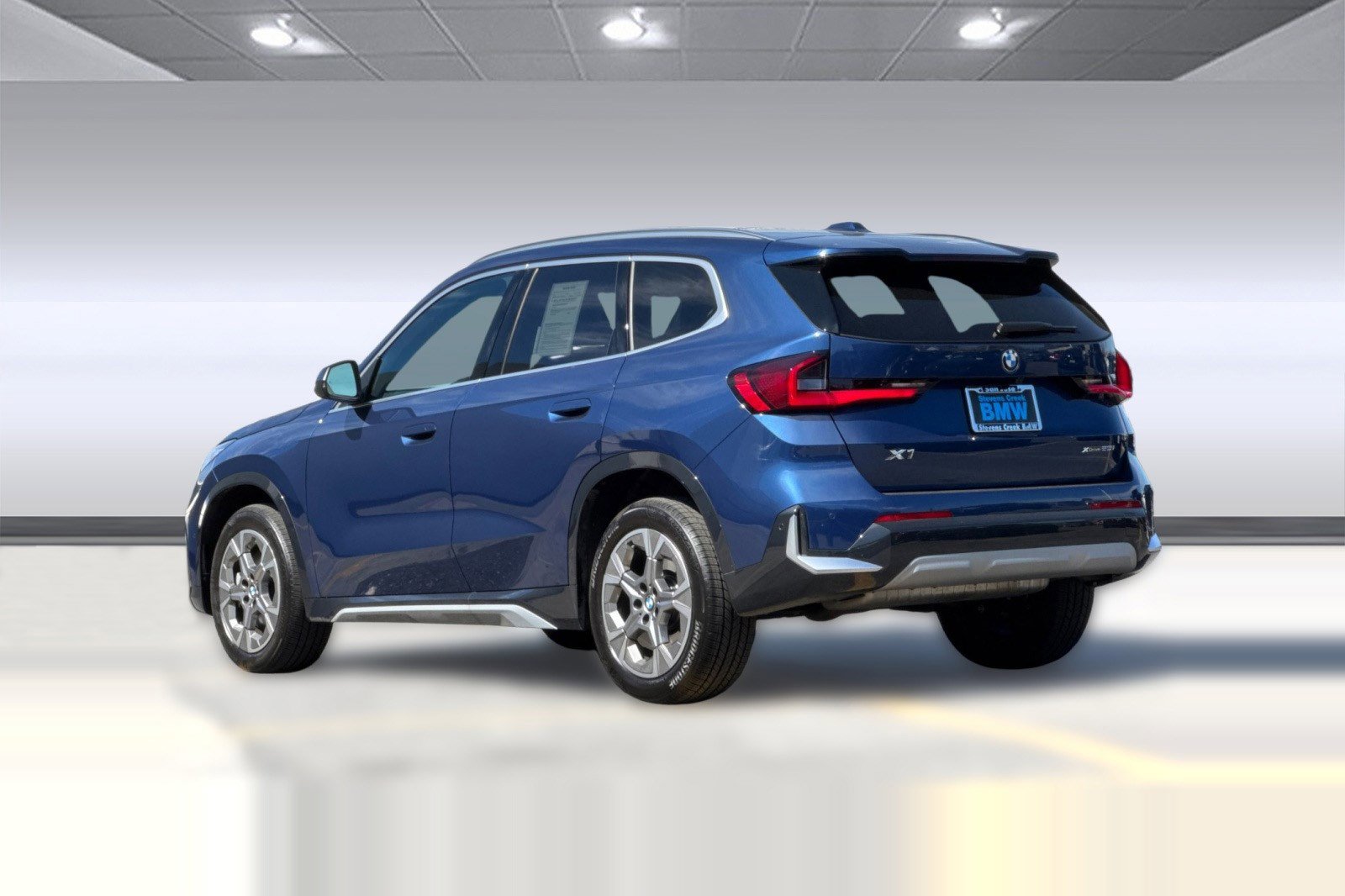 Used 2025 BMW X1 xDrive28i w/ Convenience Package image 3