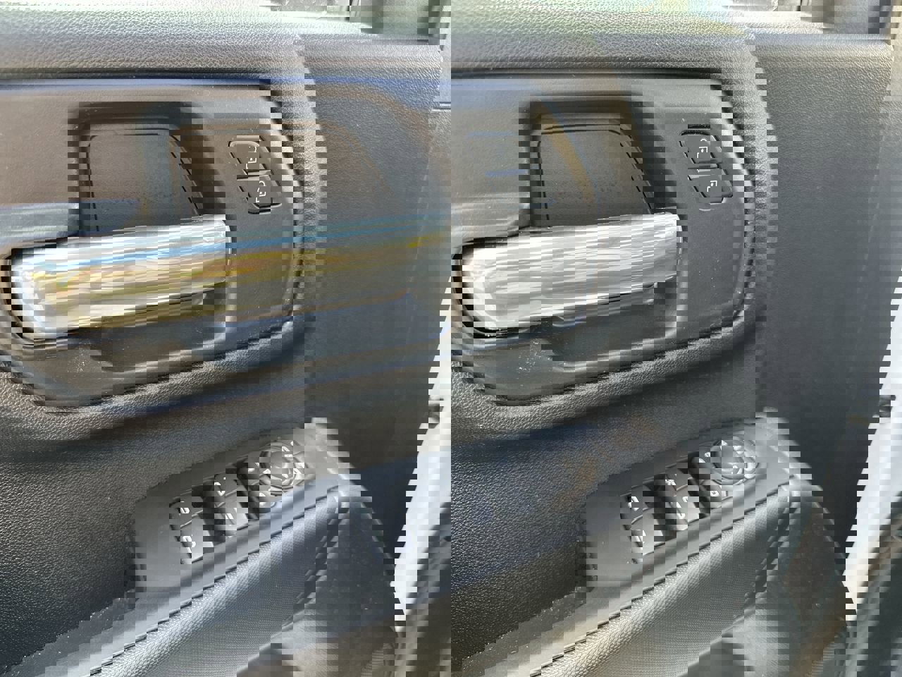 New 2025 GMC Sierra 3500 Pro w/ Convenience Package image 13