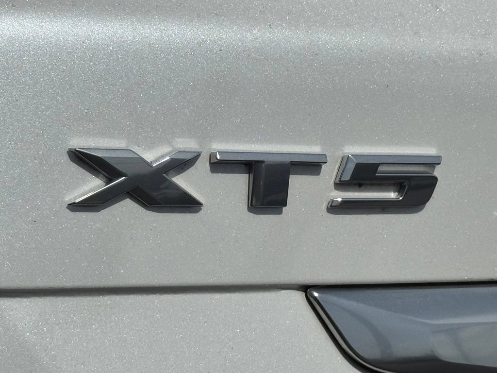 Certified 2022 Cadillac XT5 Premium Luxury AWD/4WD image 10