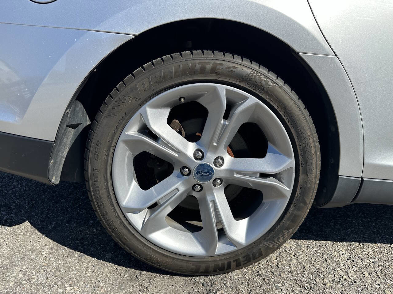 Used 2010 Ford Taurus SHO image 10