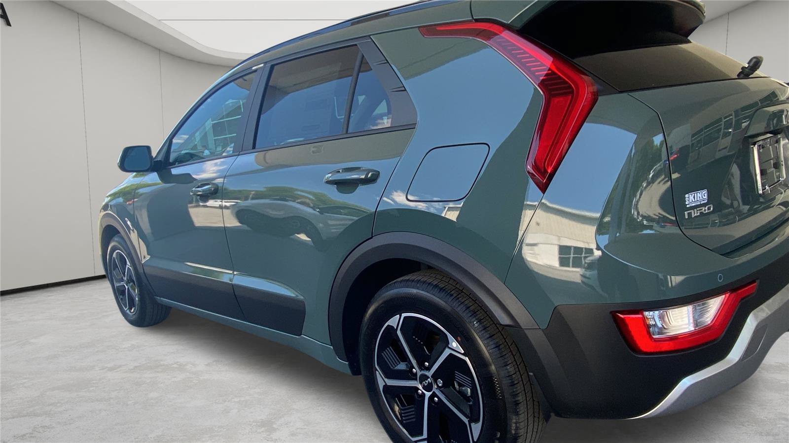 New 2026 Kia Niro EX FWD image 24