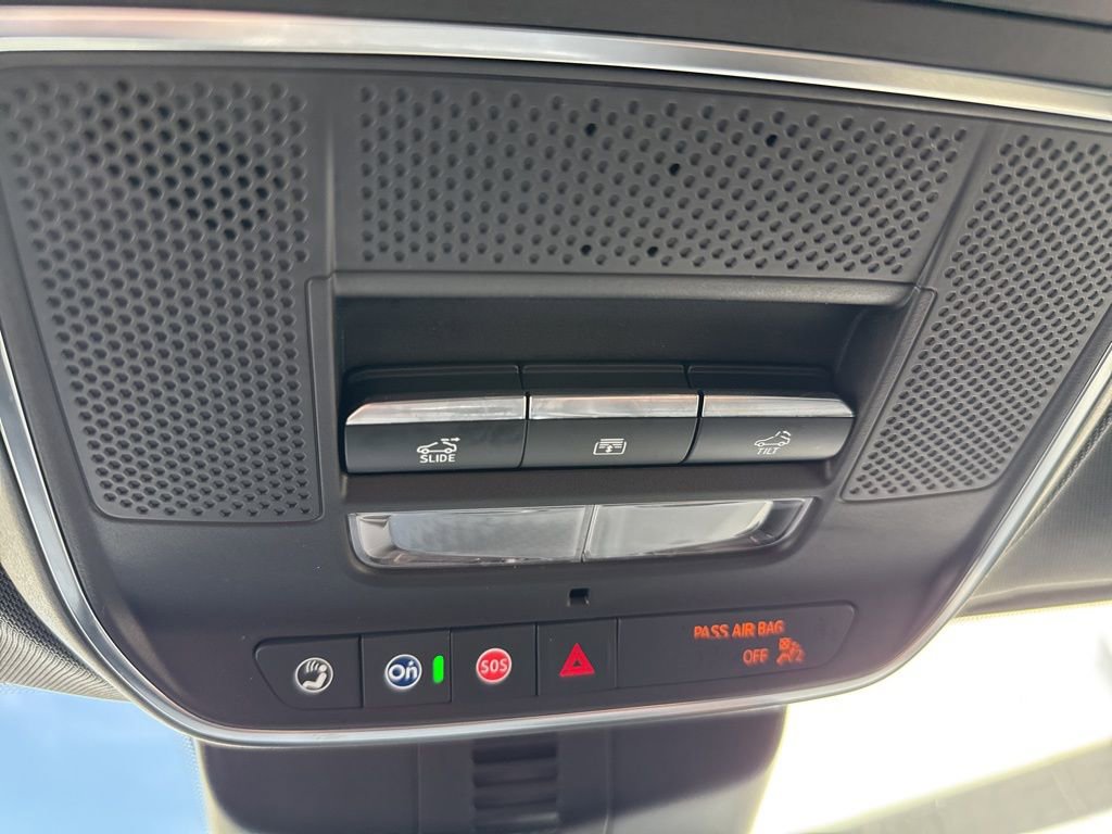 Used 2025 GMC Acadia Denali w/ LPO, Floor Liner Package image 18
