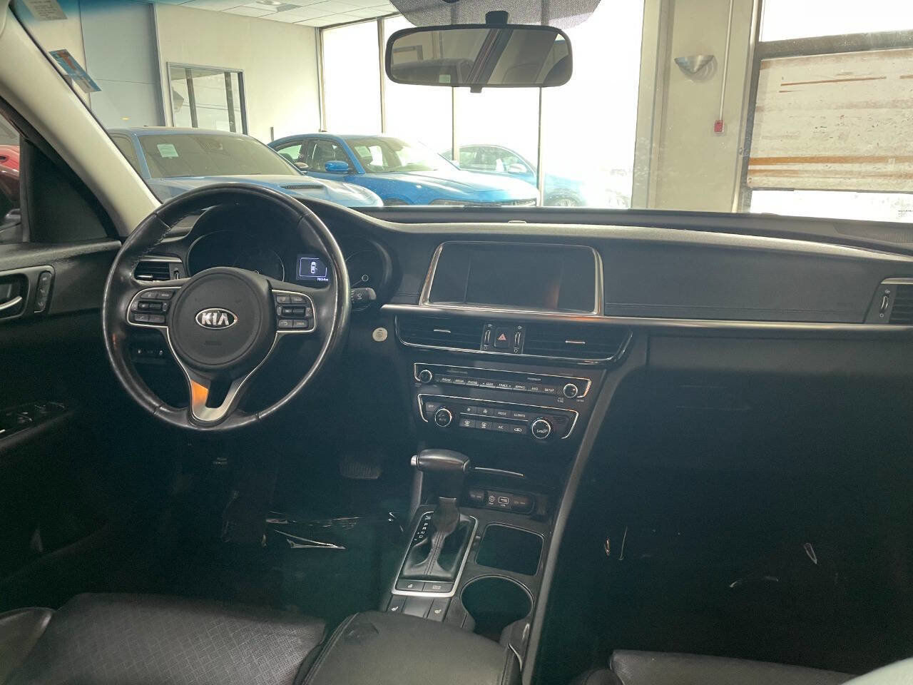 Used 2017 Kia Optima EX image 24