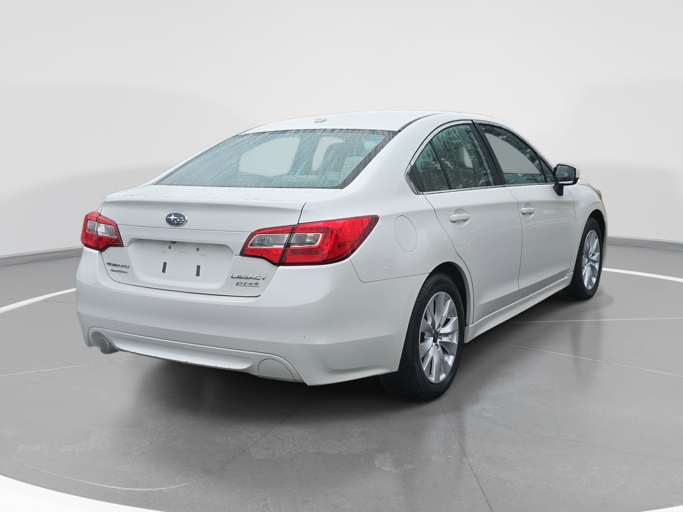 Used 2015 Subaru Legacy 2.5i Premium image 5